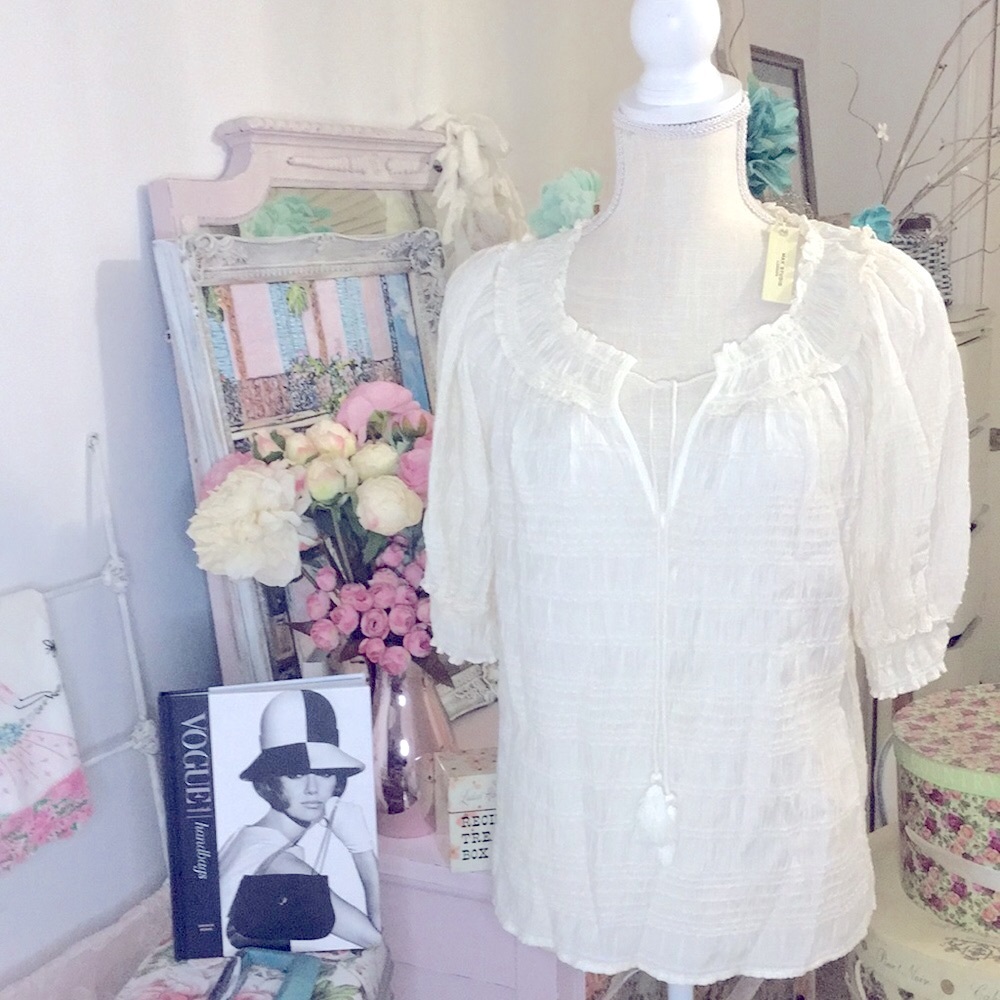 NWT✨ Max Studio London Puff Sleeve Tie Neck Gathered Elegant Cream Blouse Sm! - Picture 8 of 10